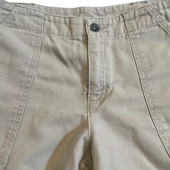 Vintage Liz Claiborne khaki mid rise cargo utility shorts size 8 - Picture 2 of 9